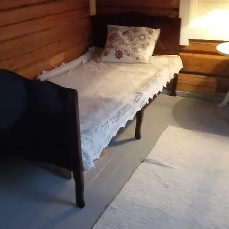 The House Near Arctic Circle Kır Evi